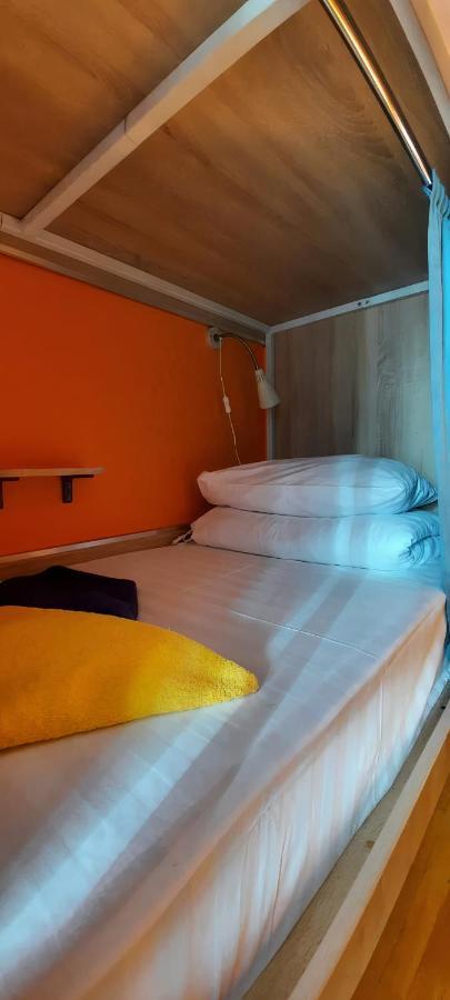 Hostel Kayut - Compania Кабаровск Екстериор снимка