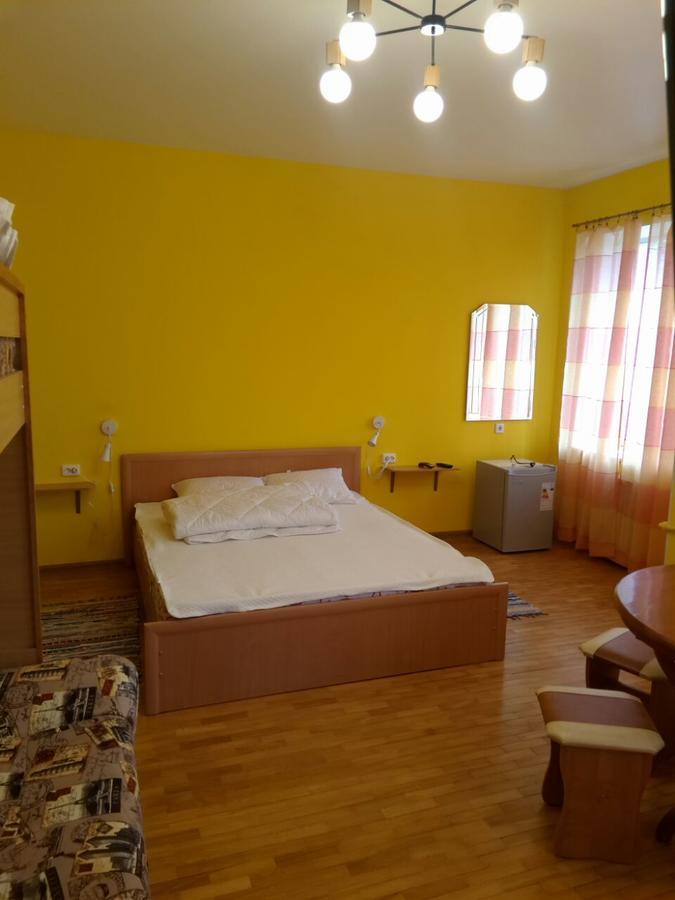 Hostel Kayut - Compania Кабаровск Екстериор снимка